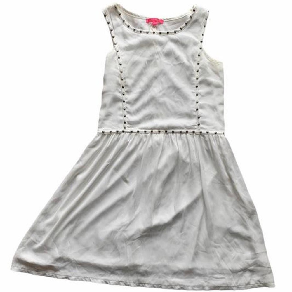 White dress
